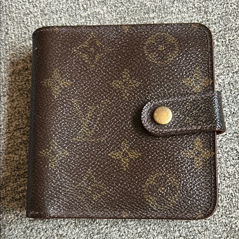 Louis Vuitton Monogram Wallet